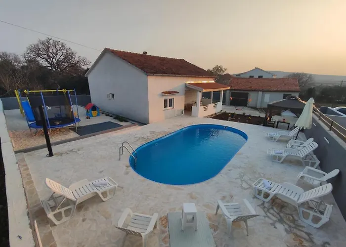 Laura Villa Galovac (Zadar)