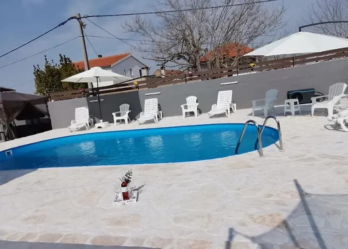 Villa Laura Galovac (Zadar)