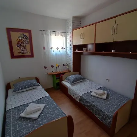 Villa Laura Galovac (Zadar)