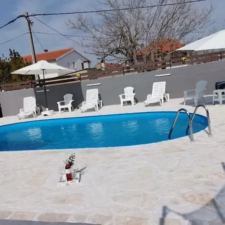 Villa Laura Galovac (Zadar)