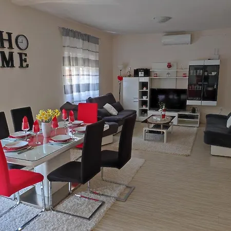 Laura Villa Galovac (Zadar)